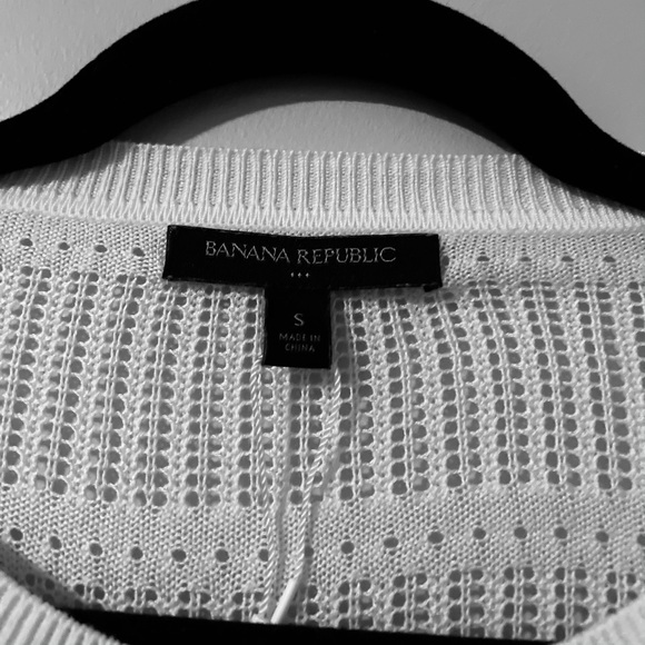 ✨HOST PICK✨ BR White Sweater - Picture 6 of 7